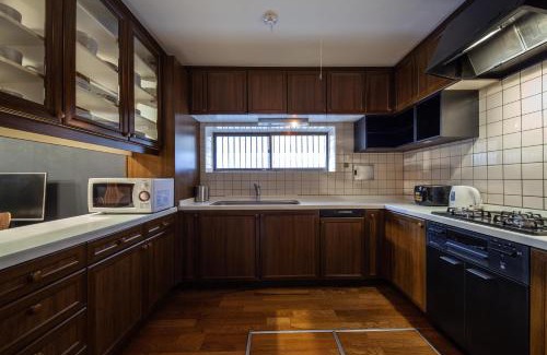 Katsushika Apartment | Lucky Aoto ラッキー青戸