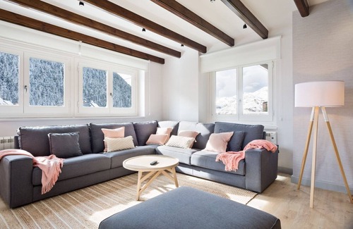 Baqueira Apartment | Luderna - Apartamento terraza Bonaigua B1