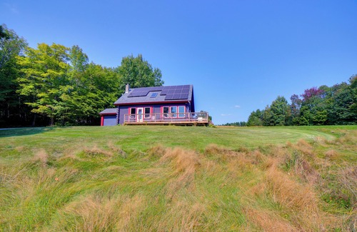 Ludlow Cabin | Ludlow Cabin: 3 Mi to Dtwn, Deck & Mountain Views