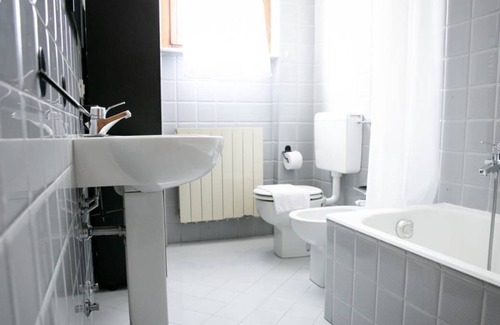Zorzino Apartment | Luisa. .