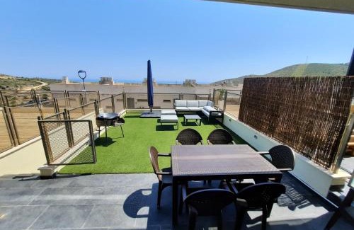 Peniscola House | Lujoso Adosado familiar, vistas al mar y montaña gran terraza, bebes, mascotas