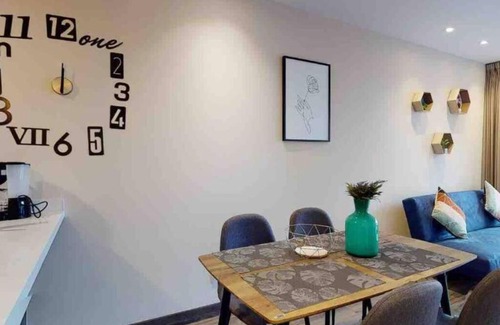 Chico Norte III Apartment | LUJOSO APTO EN LA 93 CON BALCÓN