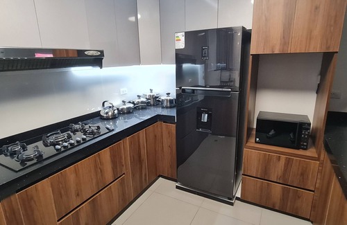 Tacna Apartment | Lujoso Departamento. EN Estreno Centrico Cochera Porton Electrico