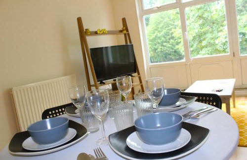Carrville Apartment | Luke stays - Cheveley Park