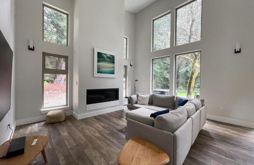 Westhaven-Moonstone House | Lukk Enn