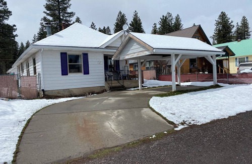 Westwood House | Lumber Town Charmer