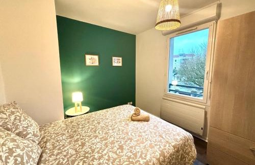 Chartres-de-Bretagne Apartment | LUMIERE- Appartement Design et Élégant