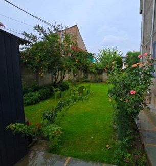 Srinagar House | Luminaire de Homestay