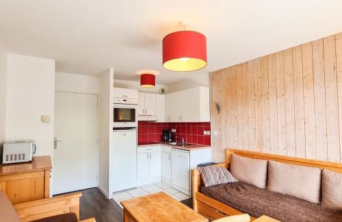 Flaine Apartment | Lumineux 2 Pièces avec Cabine à Flaine Forêt · Balcon Sud · Parking Couvert · Proche Pistes - FR-1-425-149