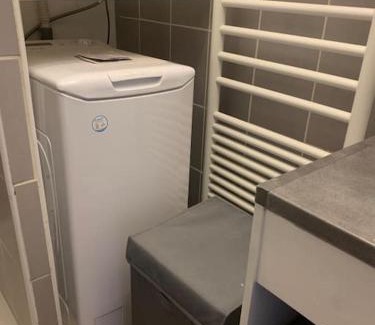 Sablon Apartment | Lumineux et cosy, avec parking, 2 mn gare, 2mn Muse, 5mn centre