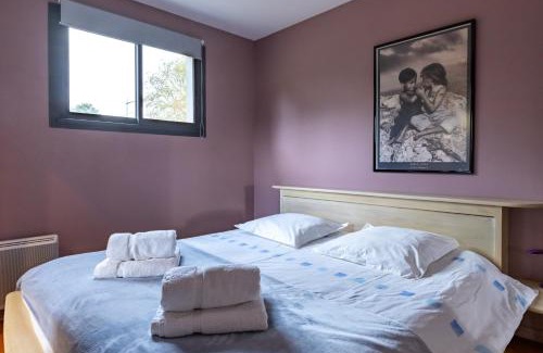 Mont-de-Marsan Apartment | Lumineux - parking - wifi - clim - 3 lits dont 1 King size - jardin-