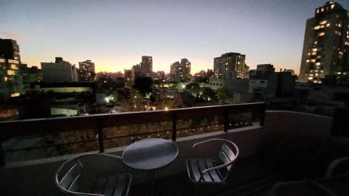 Almagro Apartment | Luminoso Semipiso 2 Ambientes con Balcón Terraza