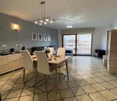 O Grove Apartment | Luminoso y Moderno