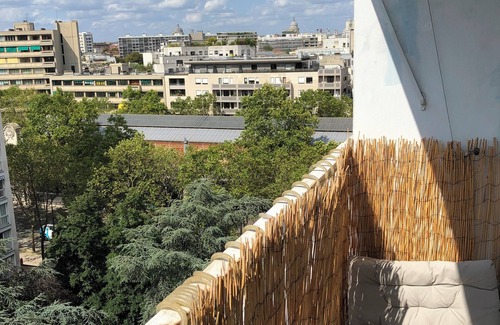 Quartier de la Maison-Blanche Apartment | Luminous Family-friendly 4-6 People Apartment in Paris Centre With Pantheon View