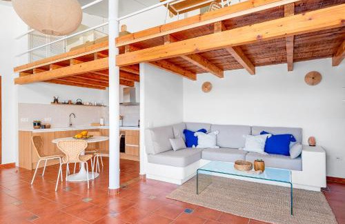 Bocacangrejo House | Luminous loft apartment next to the Atlantic Ocean