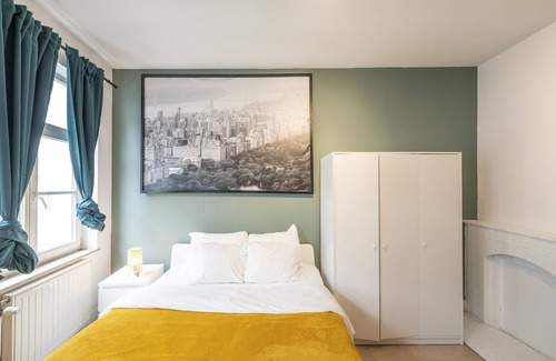 Broekwijk Apartment | Luminous Suite In Brussels - Elegant Design