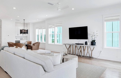 Ono Island House | Luna Azul | Gulf-Front + Private Pool & Boardwalk to Beach!