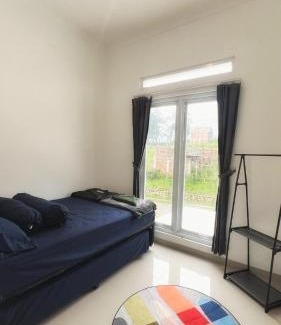 Cihanjuang 1 House | Luna Castle Parongpong @15 Minutes To Lembang/PVJ