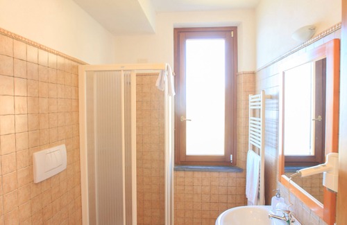 Volastra Hotel | Luna di Marzo