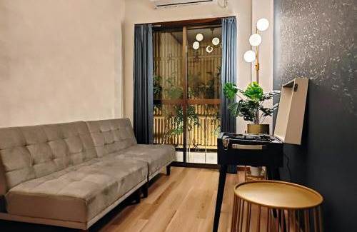 Minato House | Luna Luxury 4BR Family Villa with Parking - 2 mins from Osaka-ko Station, near EXPO, USJ, Kaiyukan