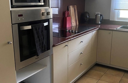 Elizabeth Beach House | Lush Beach Retreat just minutes walk from beautiful beaches