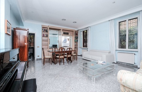 Monteverde Apartment | Lush Garden Steps Away from Great Park