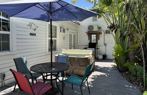 White Street Gallery District House | Lush Gardens-Pool-Jacuzzi-No Contact Check-In