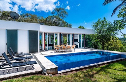Marbella Villa | Lush Paradise