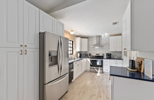 Port Saint Lucie House | Lush | Tropical | Modern Home w/Heated Pool & Spa