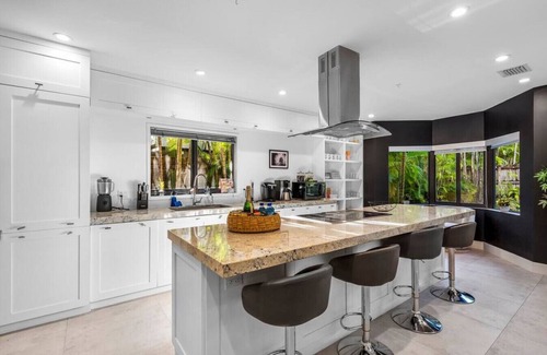Northeast Coconut Grove House | Lush Villa with heated Pool sleeps 13, Location!
