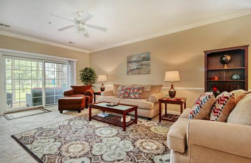 Central Myrtle Beach Apartment | Luster Leaf 105