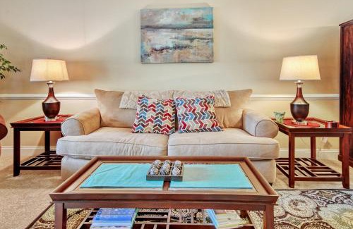 Central Myrtle Beach Apartment | Luster Leaf 105