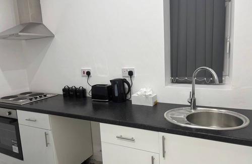 Luton Apartment | Luton City Apartment with Modern Comfort
