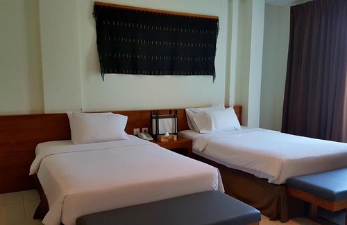 Labuan Bajo Hotel | Luwansa Beach Hotel
