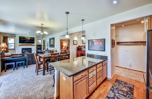 Winter Park Condo | Lux 2B/2B Dwtn Condo w/clubhouse, faces Hideaway Park stage/sledding hill,WiFi