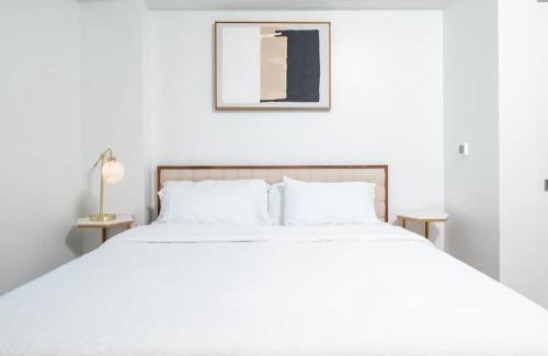 Assembly Square Apartment | Lux 2BR w Gym Pool sleep 6 in Assembly Square