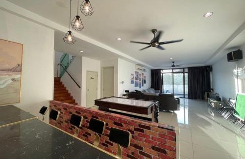 Iskandar Puteri Apartment | Lux 3BR max 25pax Projector 160inch Netflix Iskandar Puteri near Legoland