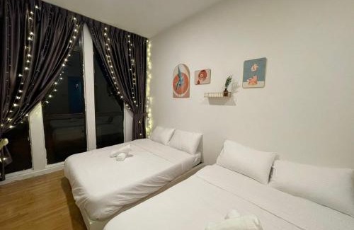 Iskandar Puteri Apartment | Lux 3BR max 25pax Projector 160inch Netflix Iskandar Puteri near Legoland