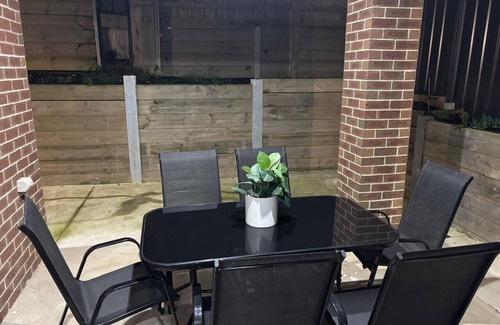 Bridge Inn House | Lux 4BR Retreat, Pet-Friendly