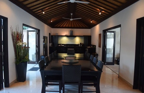 Central Seminyak Villa | Lux 5 BR with Driver, Heart of Seminyak
