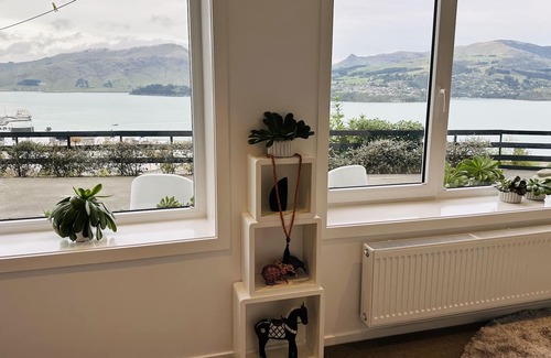 Lyttelton Apartment | Lux Apartment + Spectacular Views + Harbour Oasis