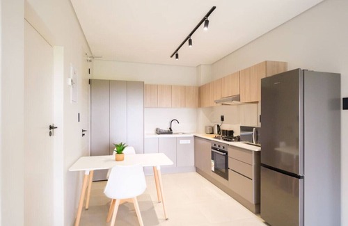 Greater Johannesburg Metropolitan Area Apartment | Lux Apartment with Views 91A