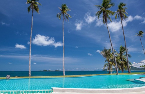 Thong Krut Villa | Lux Beachfront Home for perfect family vacations