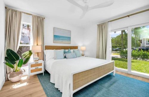 Juno Beach Apartment | Lux Beachside 2nd Floor Condo 3 Steps to the Beach!