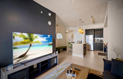 The Roads Condo | Lux Condo with Fitness Room and WiFi in booming Brickell Miami with Free Parking