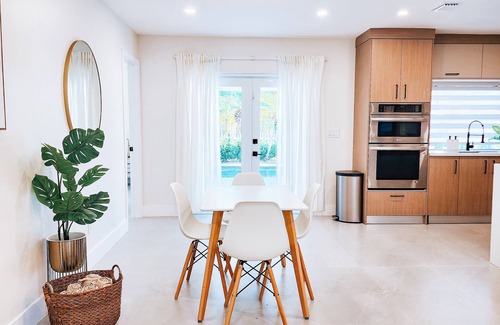 Dania Beach House | Lux Family Oasis with Heated Private Pool, King Bed & HD TVs