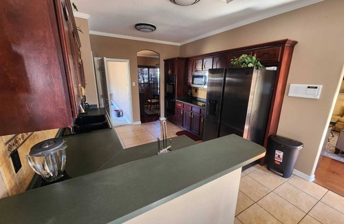 Cordova House | Lux Jetted Tub With Over 3k Sq Ft and 11 Large bed