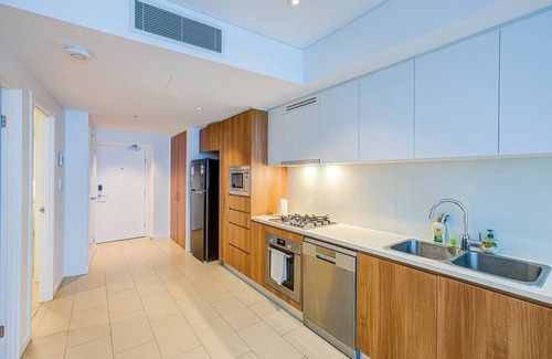 Brisbane Central Business District Apartment | Lux Living in Heart of Brisbane