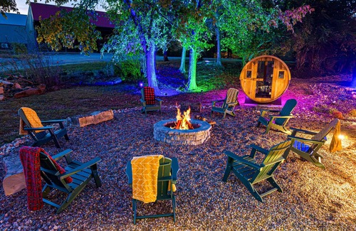 Bardstown House | Lux Lodge~3 Mi to Bardstown~SpkEZ~Hot Tub~Game Rm