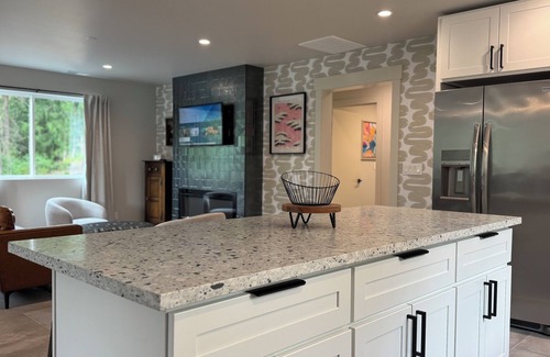 Burley House | LUX NEW 2-bedroom house with AC, WiFi in enchanting Gig Harbor